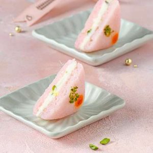 Pink sandwich